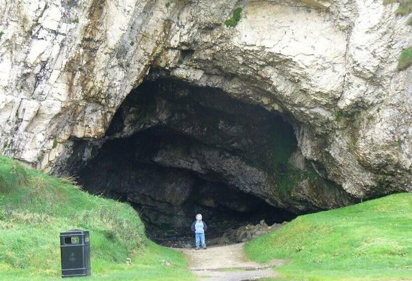 Causeway Tavern Bed & Breakfast