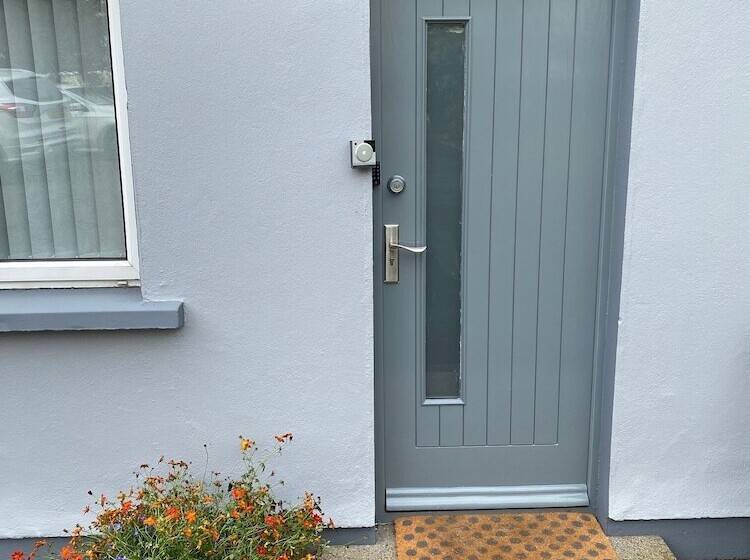 Elagh View Bed & Breakfast