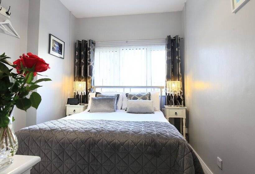 Elagh View Bed & Breakfast