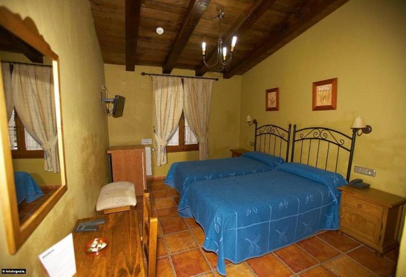 Отель Enrique Calvillo