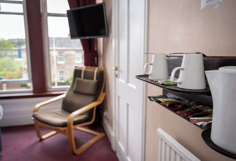 Hampton Hotel By Greene King Inns