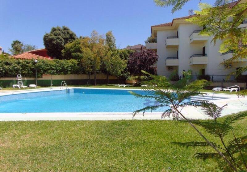 Hospedium Hotel Apartamentos Simón Verde