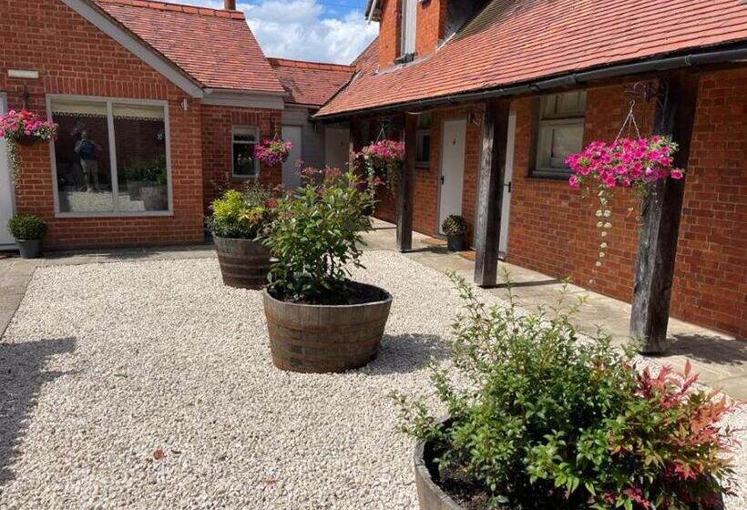 客栈  The Crown Of Cookham