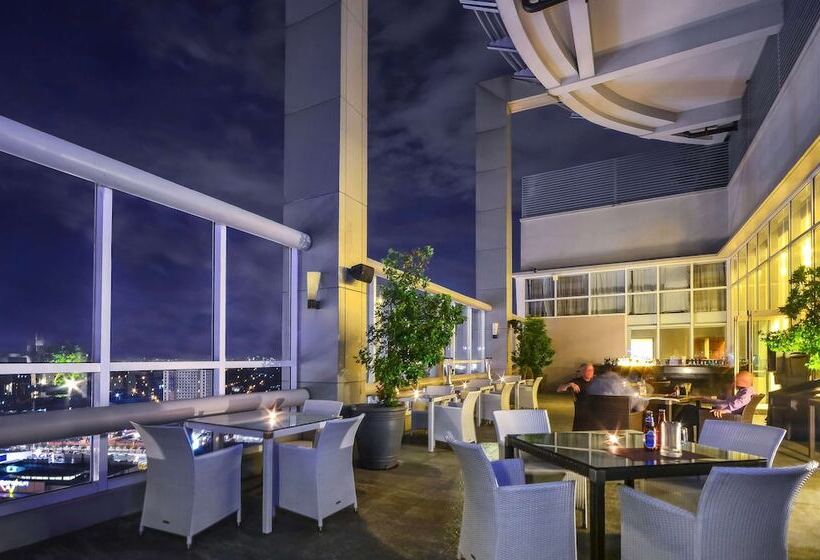 Acacia Hotel Manila