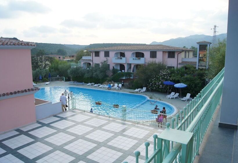 호텔 Albergo Residenziale Gli Ontani