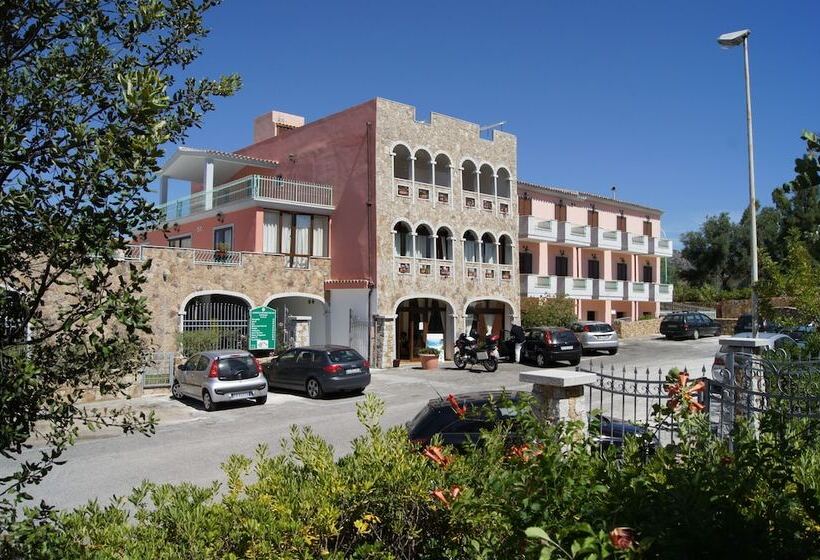 호텔 Albergo Residenziale Gli Ontani