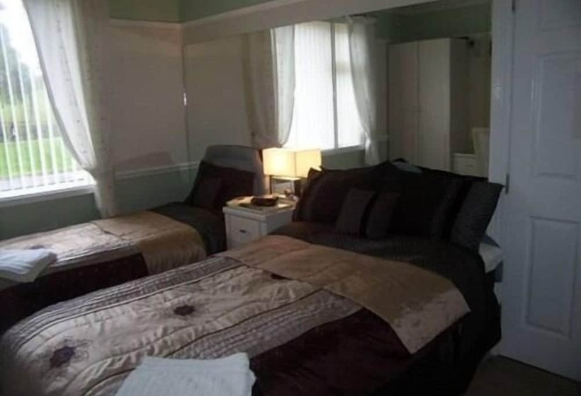 هتل Alma Lodge Guest House