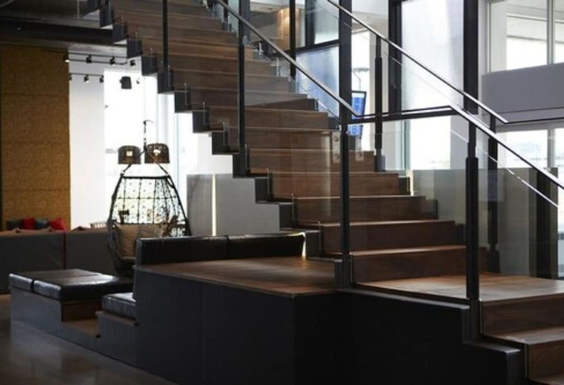 Alt Hotel Toronto Airport