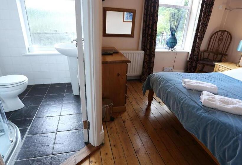 فندق An Caislean Guest House