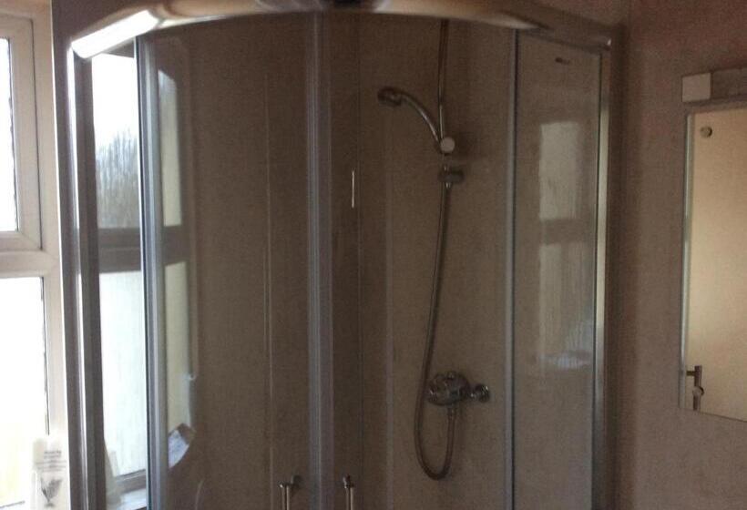 فندق An Caislean Guest House