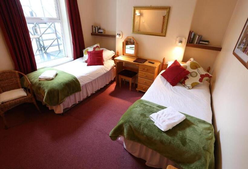 فندق An Caislean Guest House