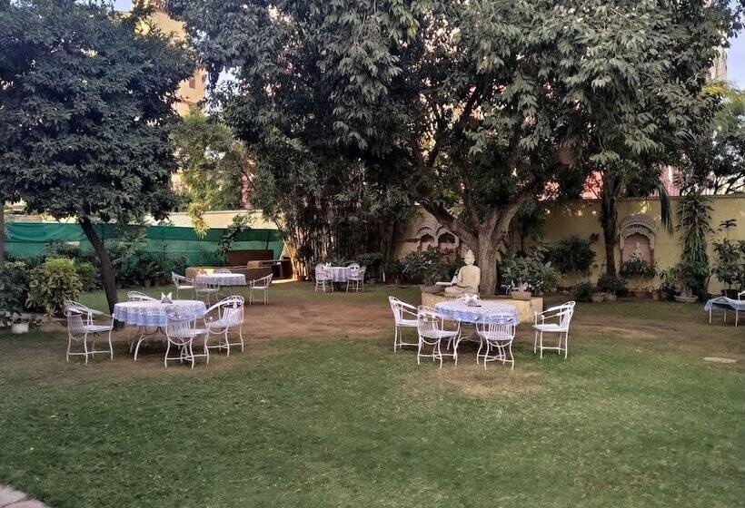 فندق Anuraag Villa