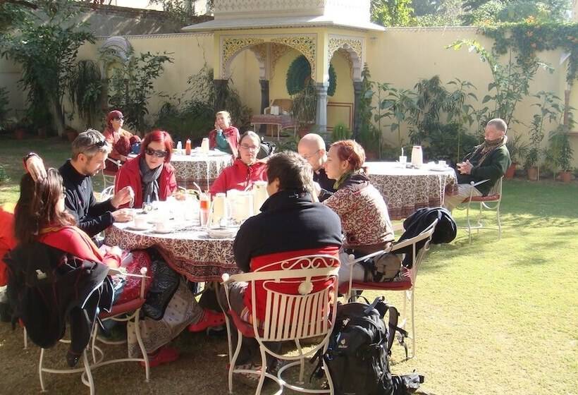 فندق Anuraag Villa