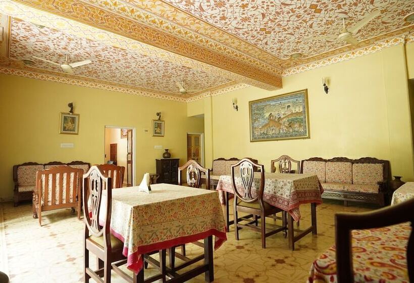 فندق Anuraag Villa