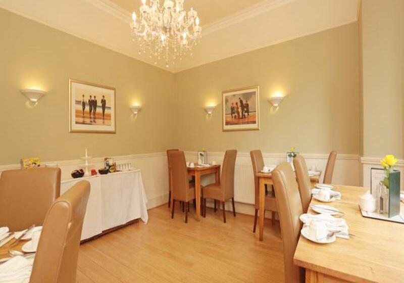 ホテル Arden House