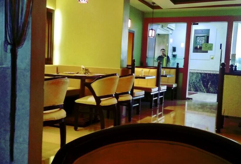 هتل Avon Ruby Dadar