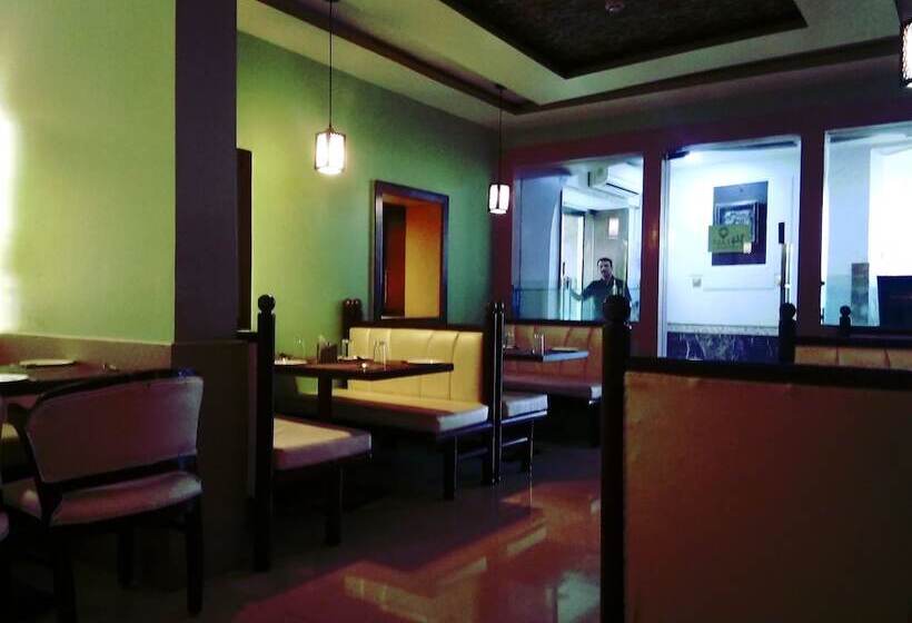 هتل Avon Ruby Dadar