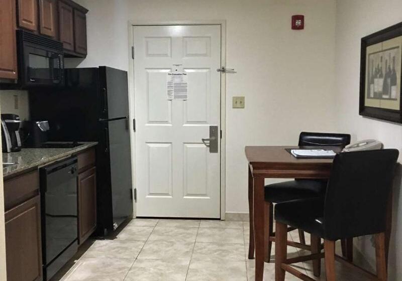 Best Western Plus Valdosta Hotel & Suites