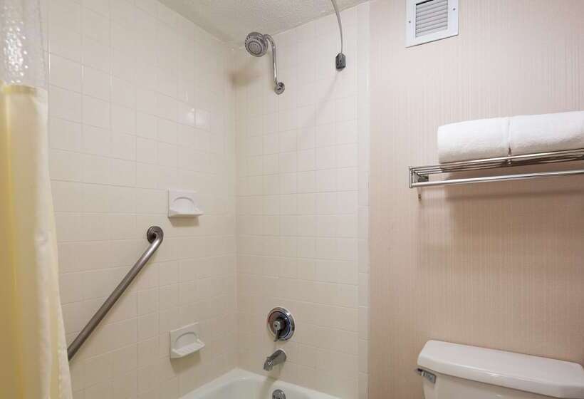 هتل Best Western Springfield West Inn