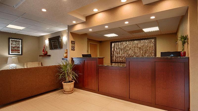 هتل Best Western Springfield West Inn