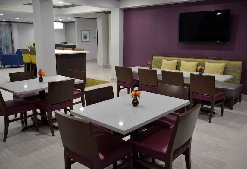 호텔 Best Western Town Center Inn