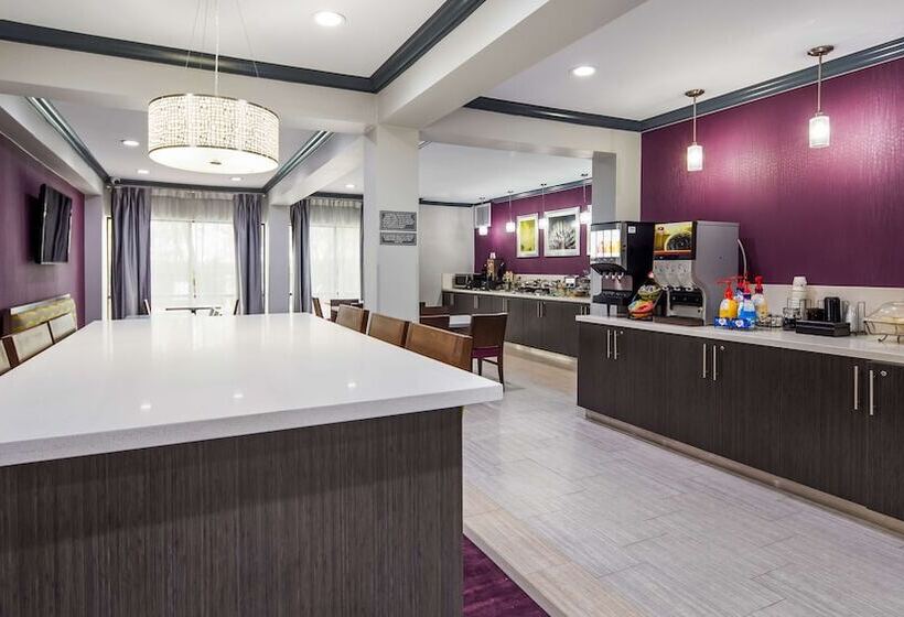 호텔 Best Western Town Center Inn