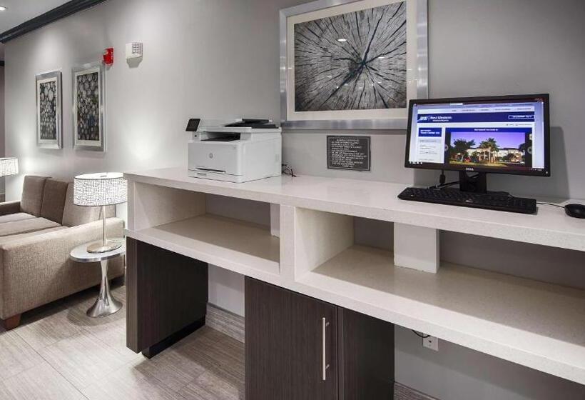 호텔 Best Western Town Center Inn