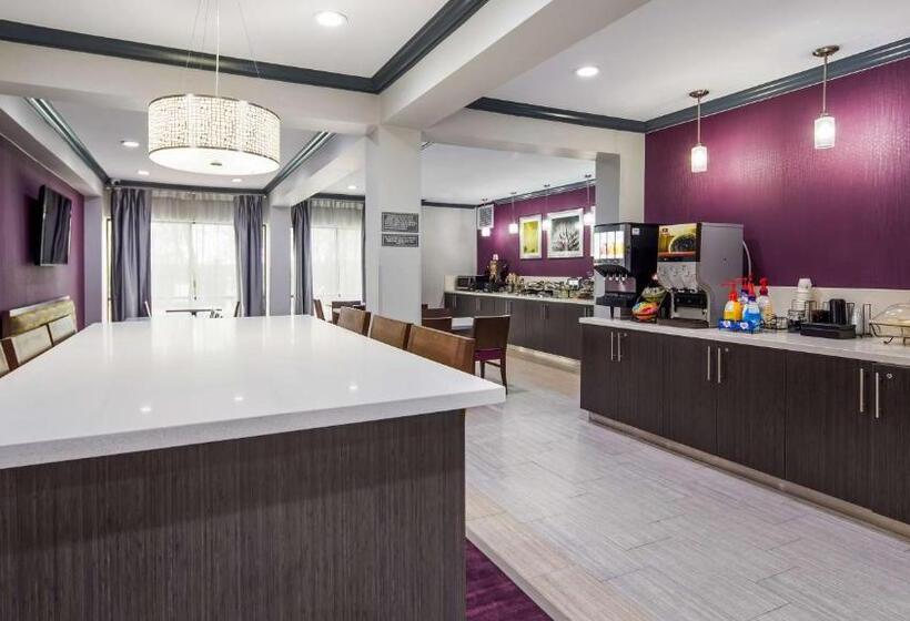 호텔 Best Western Town Center Inn