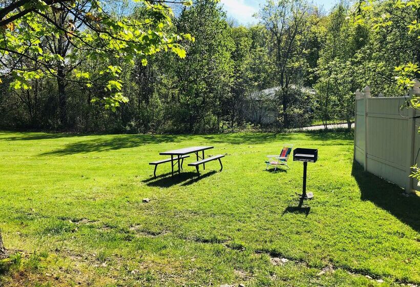 هتل Best Western West Lebanon Hanover