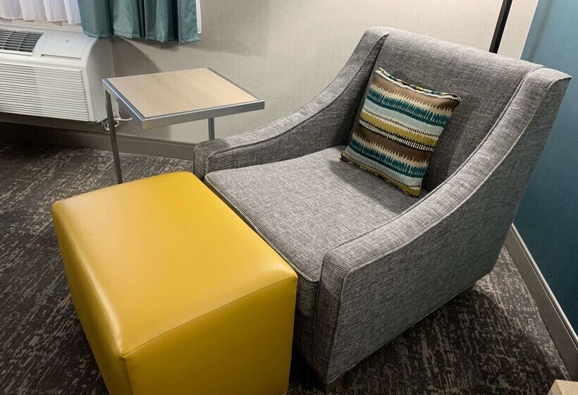 هتل Best Western West Lebanon Hanover