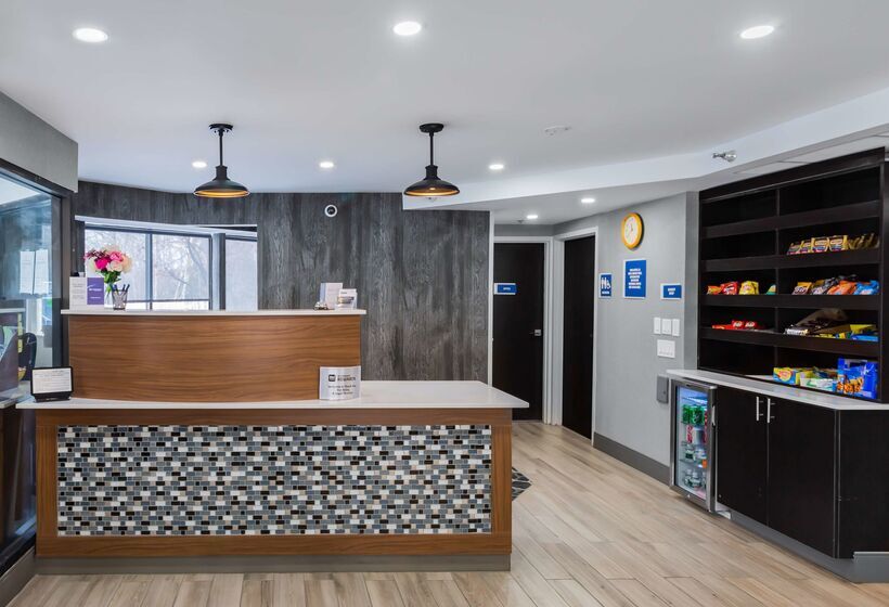 هتل Best Western West Lebanon Hanover