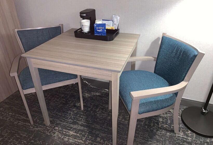 هتل Best Western West Lebanon Hanover