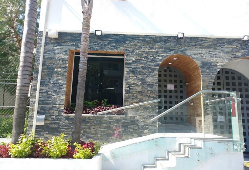 Отель Booking Dioh