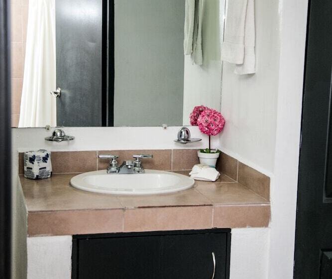 Отель Booking Dioh