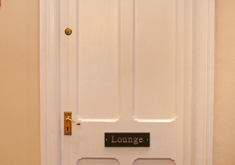 בית מלון כפרי Brathay Lodge