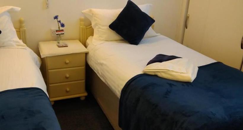 هتل Caledonia Guest House