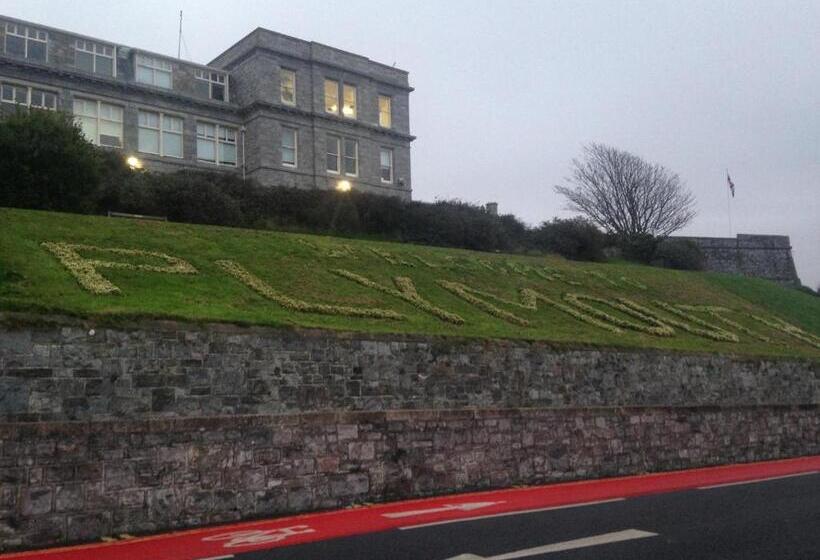 هتل Caledonia Guest House