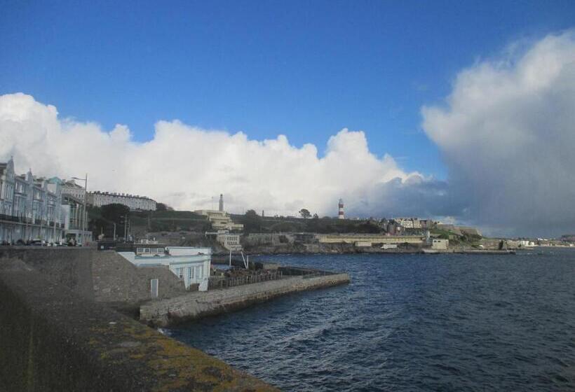 هتل Caledonia Guest House