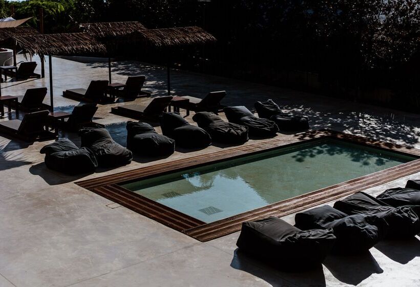 ホテル Cavo Zoe Seaside