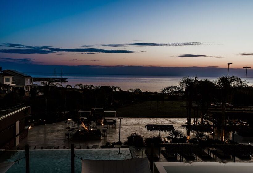 ホテル Cavo Zoe Seaside