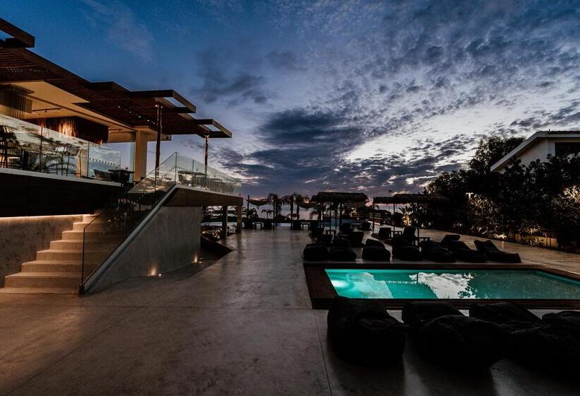 ホテル Cavo Zoe Seaside