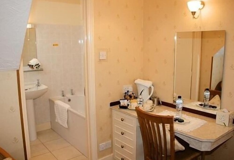 Отель The Chudleigh