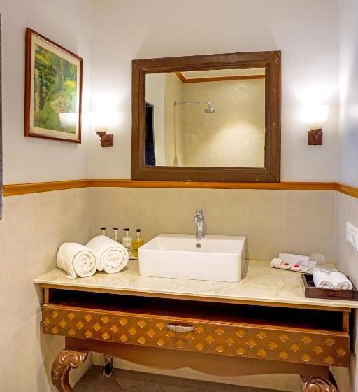 Отель Citrus Chambers Mahabaleshwar