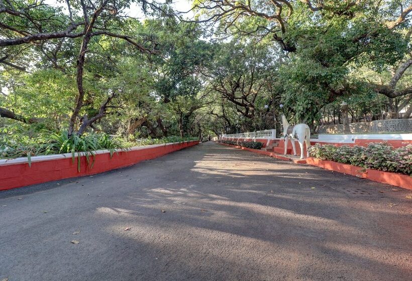 בית מלון כפרי Citrus Chambers Mahabaleshwar