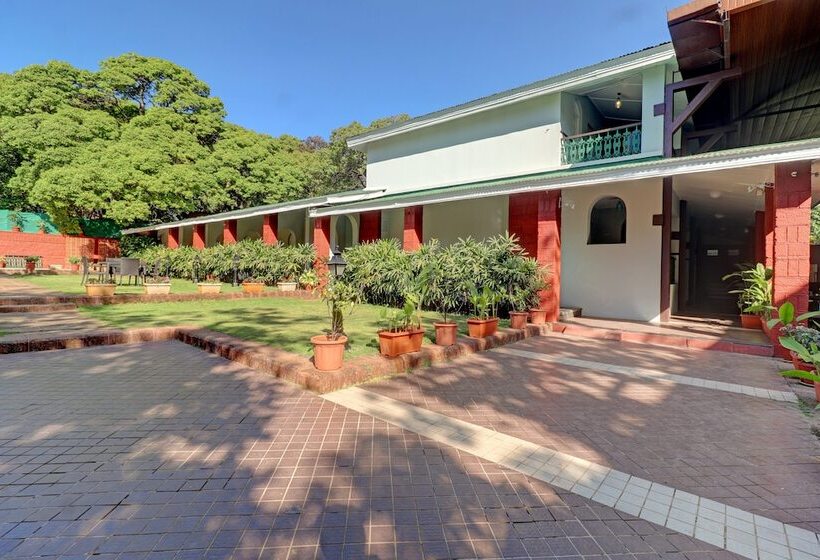 בית מלון כפרי Citrus Chambers Mahabaleshwar