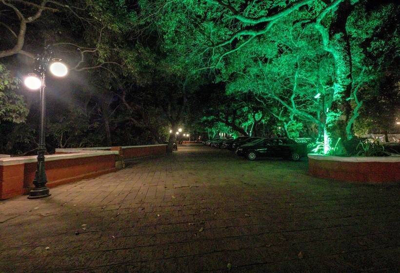 בית מלון כפרי Citrus Chambers Mahabaleshwar