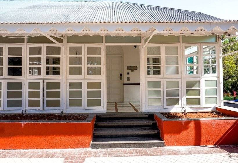 בית מלון כפרי Citrus Chambers Mahabaleshwar