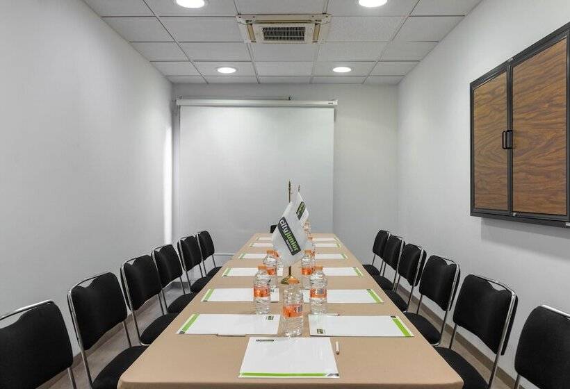 ホテル City Express Junior By Marriott Tuxtla Gutierrez Poliforum