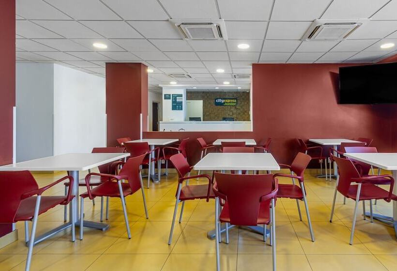 هتل City Express Junior By Marriott Tuxtla Gutierrez Poliforum