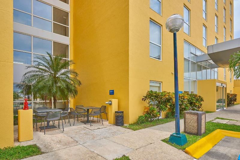 فندق City Express By Marriott Minatitlán